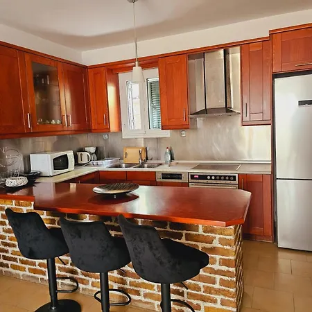 Corfu Dream Holidays 格利法达